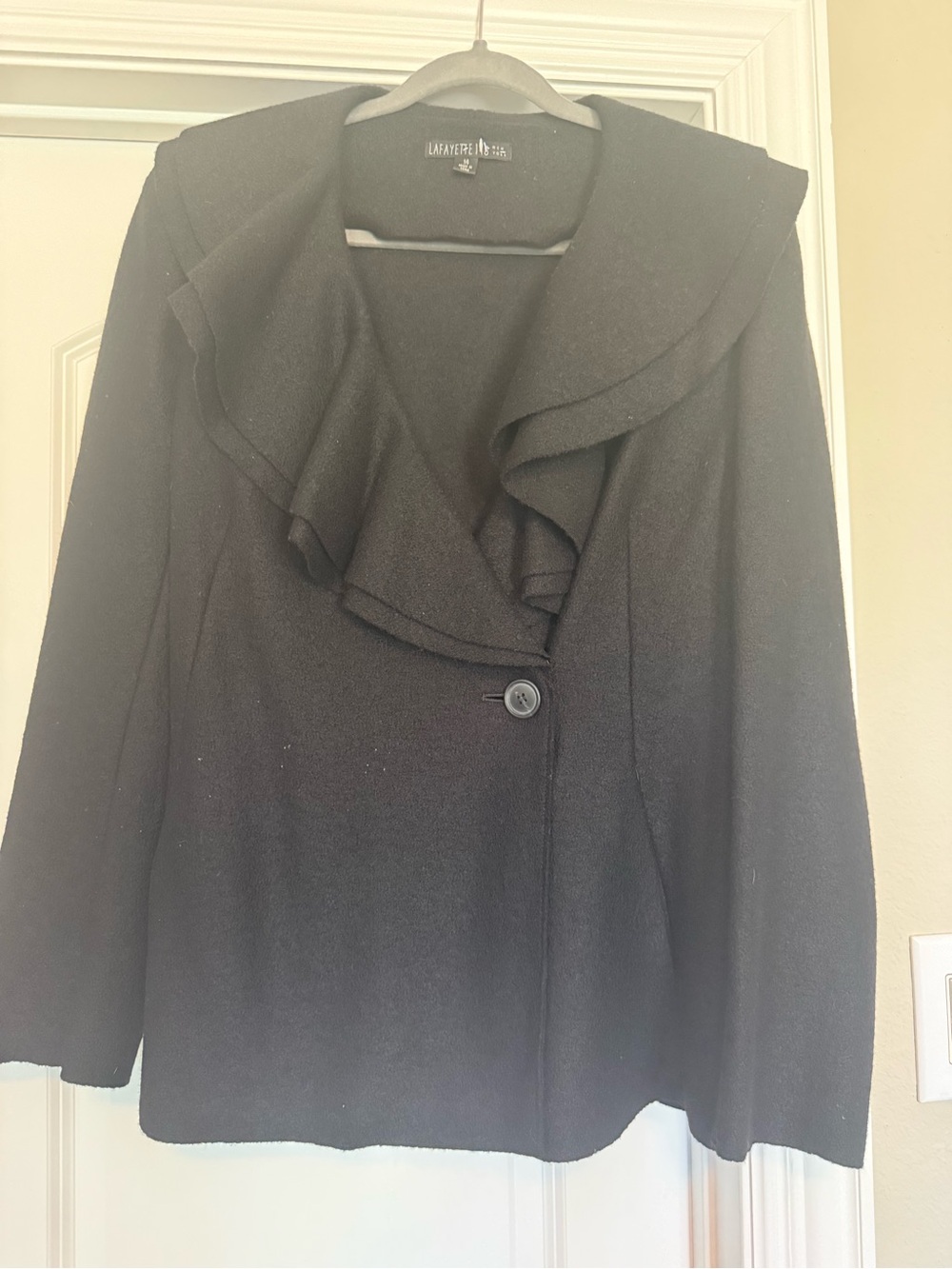 Lafayette 148 New York Black Ruffled Collar Wool blazer